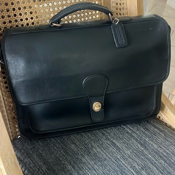 Coach Handbags - Vintage Coach Metropolitan black Leather Briefcase / Computer Bag 16" x 12" x 3"